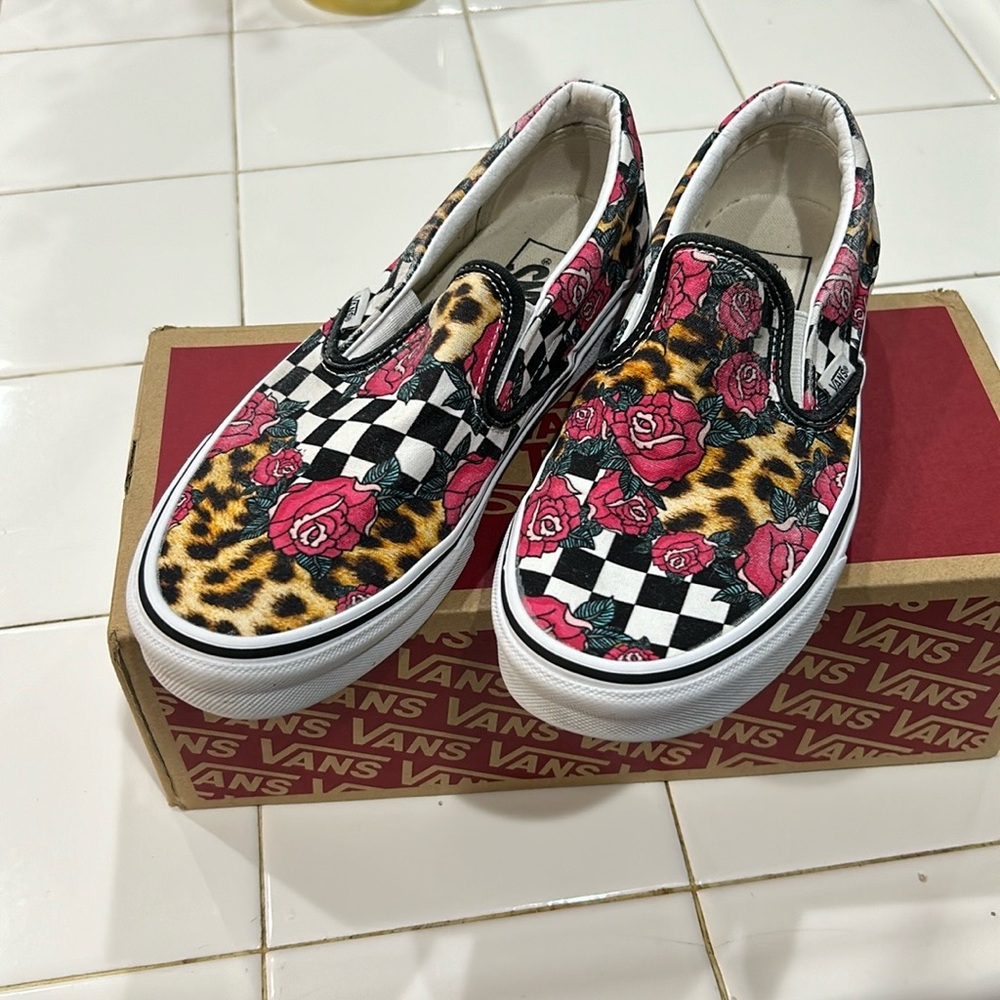 Vans -checkered, rose, cheetah print.